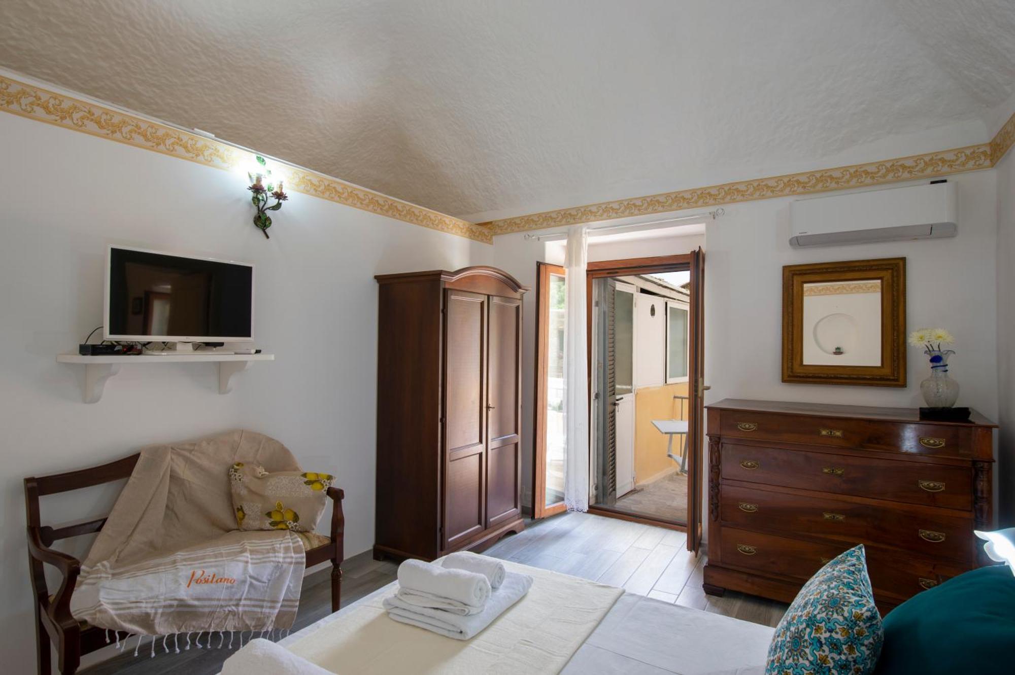Amore Rentals - Casa Barbera B Positano Exterior photo